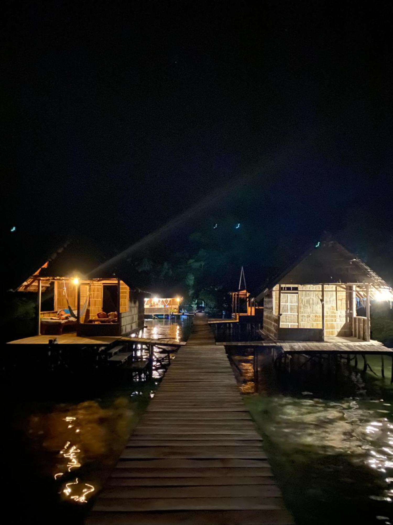 Nyanse Homestay - Raja Ampat بصير المظهر الخارجي الصورة